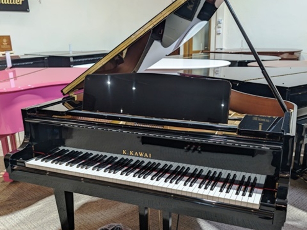 Kawai GE-30 pre-owned grand piano