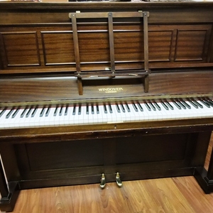 Windover pre-owned upright piano