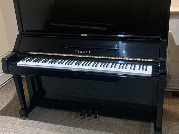 Yamaha U3X pre owned upright