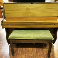 Zender 6 Octoave pre-owned upright piano.